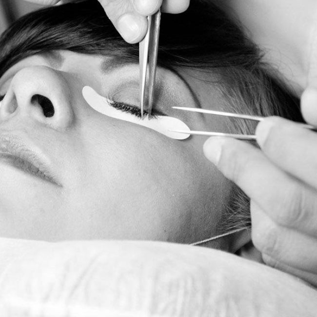 Cuidado de cejas y pestañas